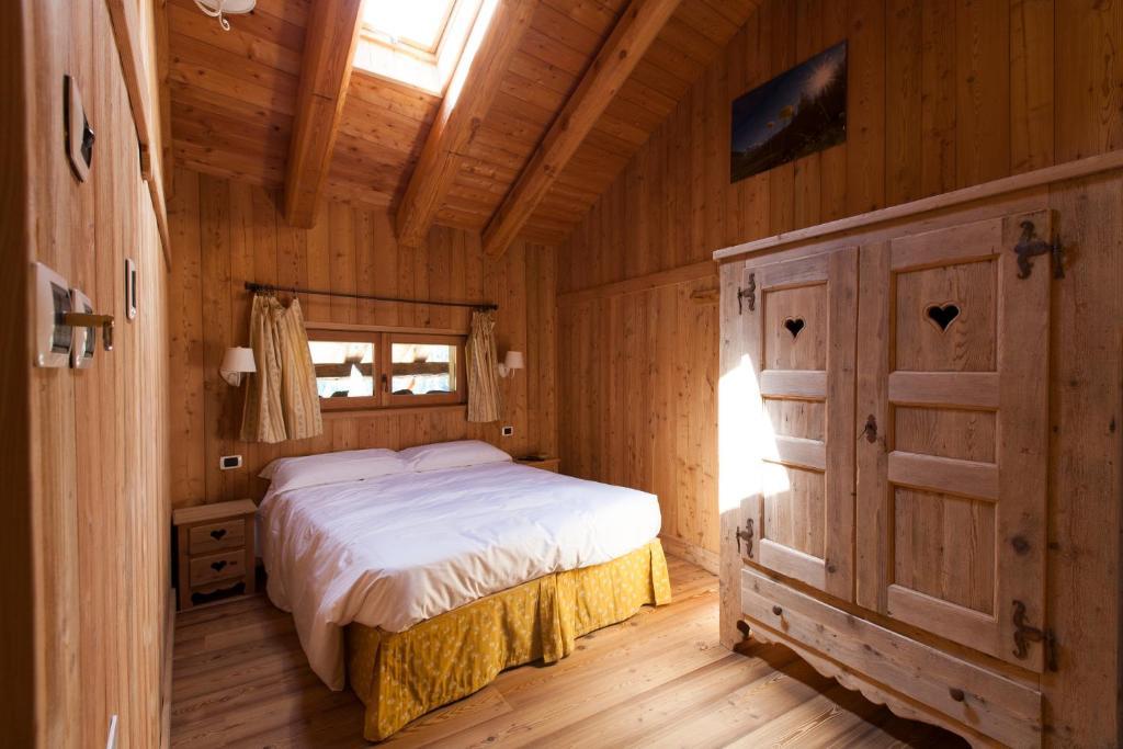 L' Aroula Rooms & Restaurant Champoluc Zimmer foto